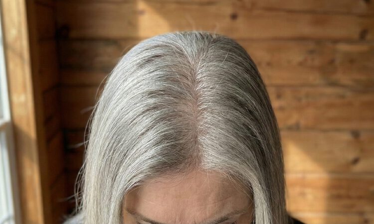 JugendHaar_Nacher_Effekt_Weißgrau